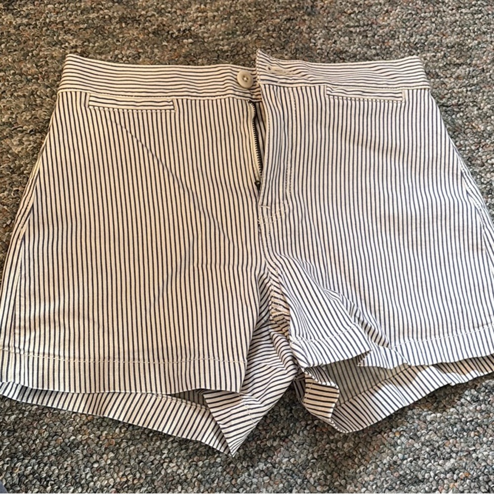 Madewell Emmett High Waist Blue and White Shorts